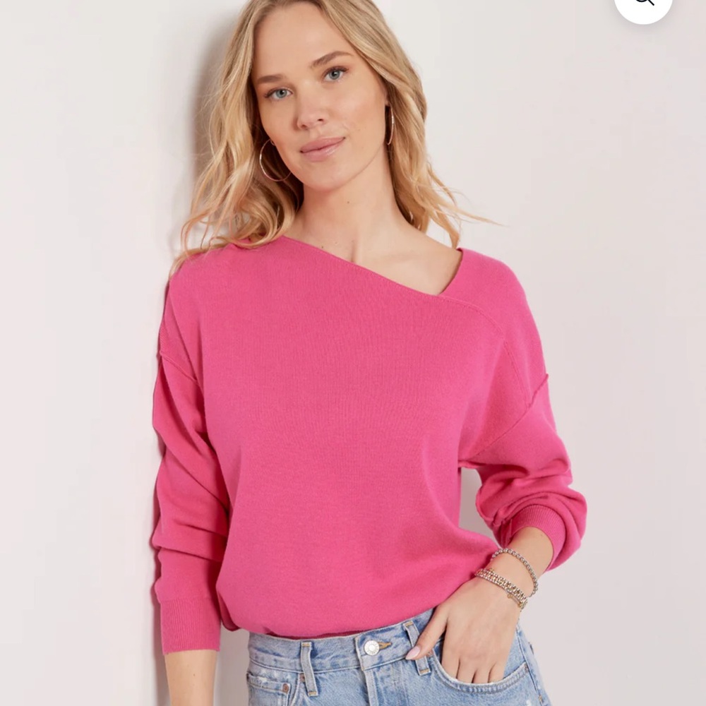 Line & Dot Sweater